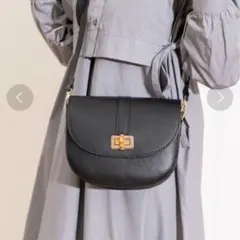 極美品✨️　Marco Bianchini　マルコビアンキーニ　ショルダーバッグのサムネイル