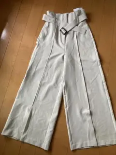 ①-3【MURUA】新品未使用スタイル抜群ロングパンツ（Sサイズ）