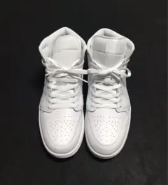 NIKE AIR JORDAN 1 MID