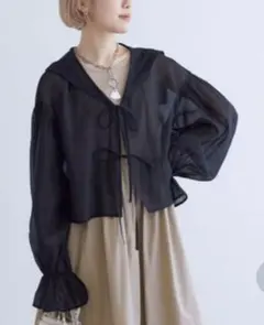 【w closet】ダブルクローゼット　シアーセーラーカラーブラウスのサムネイル