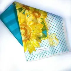 新品・未使用　ChristianDiorハンカチ　ひまわりエメラルドカラードット