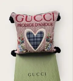GUCCIグッチ 非売品 レザークッション入手困難商品。 GUCCIグッチ 非売品 レザークッション入手困難商品。 インテリア小物