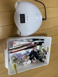 ネイルアート用品セット LEDランプ付き　ジェル、筆、パーツ