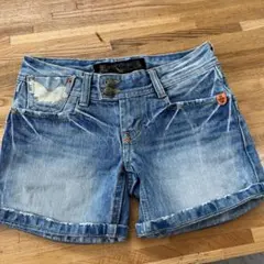 REDPEPPER ウイング刺繍 ショートパンツ