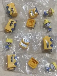 スキズ　skzoo スクールバスフィギュア