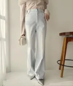 【美品】ストレッチ美脚デニム フルレングス ブーツカット デニム　ナイスクラップのサムネイル