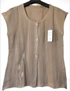 FINCH ニットベスト ベージュ チューリップ花柄刺繍 新品タグ付き