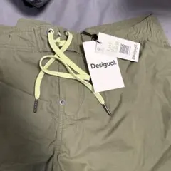 Desigual オリーブグリーン ショートパンツ