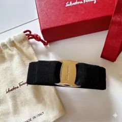 Salvatore Ferragamo ブラック ヘアバレッタ　黒　フェラガモ