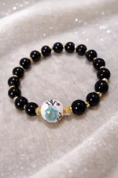 黒い天然石 花柄ビーズ ブレスレット