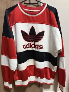 adidas ストライプ トレーナー