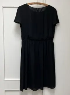 半袖 ワンピース 黒のサムネイル