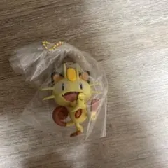 ニャース フィギュア キーホルダー付き