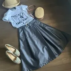 極美品です‼︎ アングローバル ショップタックスカート 36 ブラック光沢感ありのサムネイル