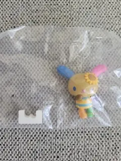サンリオキャラクター みんなでバカンスフィギュア　ウサハナ①