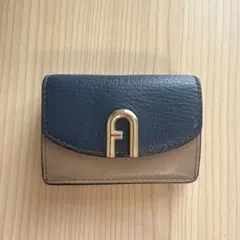 FURLA 三つ折り財布のサムネイル
