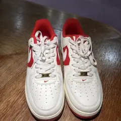 Nike Air Force 1 ホワイト/レッド