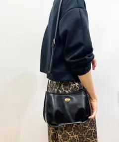 OPAQUE.CLIP クラシカルショルダーバッグ