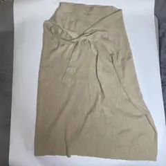 クリーム色リボン付きベージュリブ編みタイトスカート