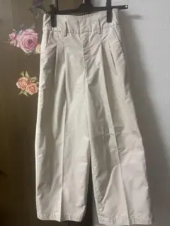 visアイボリー ワイドパンツ ゴムウエスト 前タック