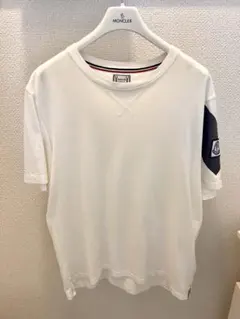美品　MONCLER ワッペン付き　　　　Tシャツのサムネイル