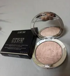 Dior ディオールスキンフォーエヴァーグロウルミナイザー 03ピンクヘイロー