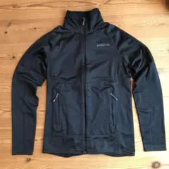 【廃版モデル】パタゴニア　R1・フルジップ・ジャケット　メンズM　ネイビー　FA17　着用回数僅少　美品 Patagonia パタゴニア　R1 フルジップ フーディ ジャケット　M