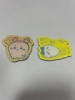 ちいかわ　マグネット2個セット　古本屋さん　ハチワレ