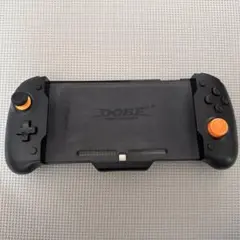 Nintendo Switch用のDOBE製グリップコントローラー
