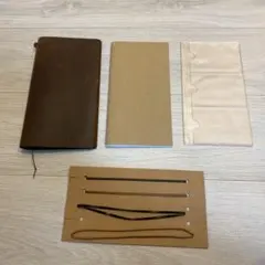 トラベラーズノートブック　レギュラーサイズ　ブラウン