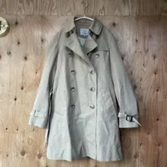 トレンチコート　キレイめコーデ　大人コーデ　春服のサムネイル