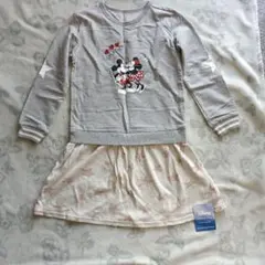 新品未使用★タグ付★Disney ミニーマウス 長袖ワンピース 130