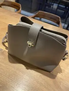 grove ショルダーバッグ