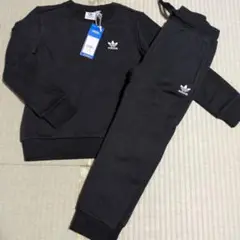 《新品》adidas ブラック ジャージ、スゥエット 上下セット 130