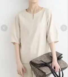 23区ブラウス50サイズ 極美品 バックサテンアムンゼンブラウス 大きい