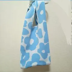 Item thumbnail for item 7a90a50a-09fe-4b97-8e64-7982d87c5800