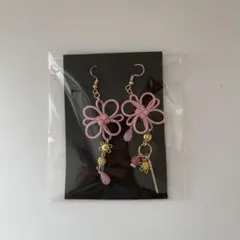 【新品未使用】花モチーフピアス(両耳用) ピンク　浴衣,和装用