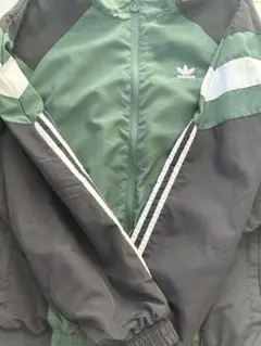 ナイロントラックジャケット