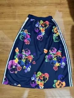 2026年最新】adidas パンジー スカートの人気アイテム - メルカリ