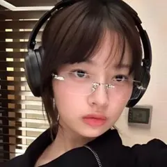 【人気✨】リムレスメガネ　韓国アイドル多数着用　ユニセックス