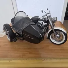 Item thumbnail for item 1dba32f7-d9e6-4cc9-a644-f7c109637370