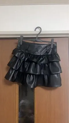 レディース 黒ミニスカート レザー風