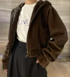 ＜ATTISESSION＞フェイクシール フーディーのサムネイル