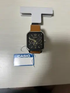 CASIO スクエア 腕時計 レザーバンドのサムネイル