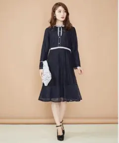 美品！Ferouxフェルゥ 【洗える】フェミニンレース ネイビーワンピース　春先