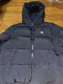 Calvin Klein フード付きブラックダウンジャケット