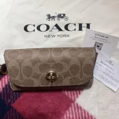 値下げ‼︎【新品】COACHコーチ★メガネケース★シグネチャー PVCレザー