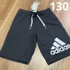 アディダス　adidas 子供服　半ズボン