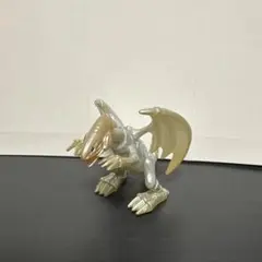 ブルーアイズホワイトドラゴン　フィギュア