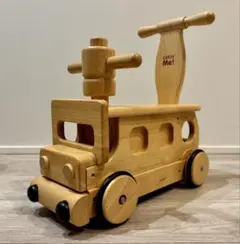 Item thumbnail for item 75b0b523-893e-4fc5-8a4e-beaf8a8a097d